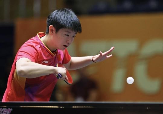 转会市场中 转会市场中