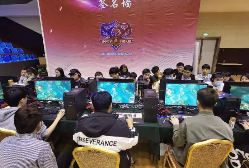 活可能包含 活可能包含