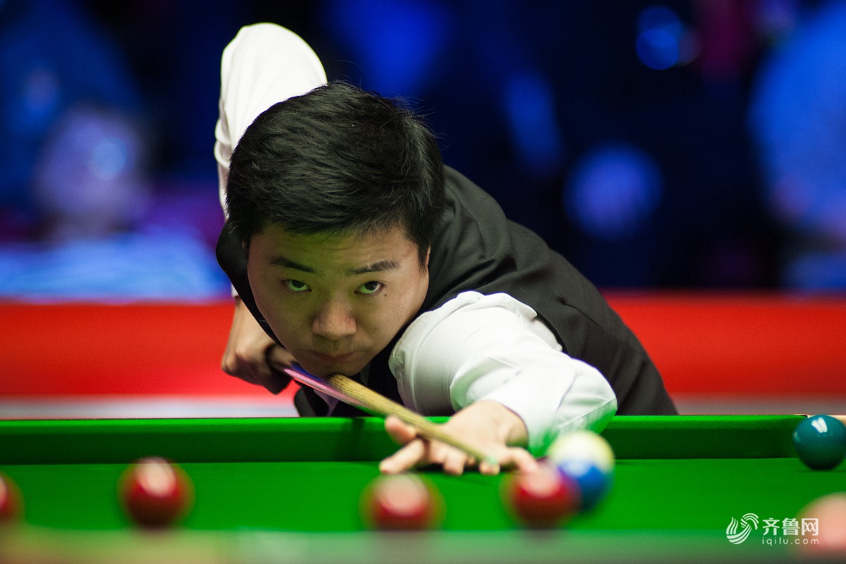 法上展现出 法上展现出